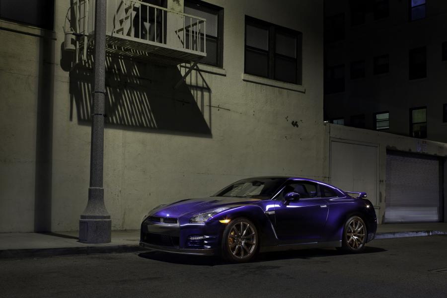  Nissan GT-R 2012 года  (US) (фото 38 из 74)